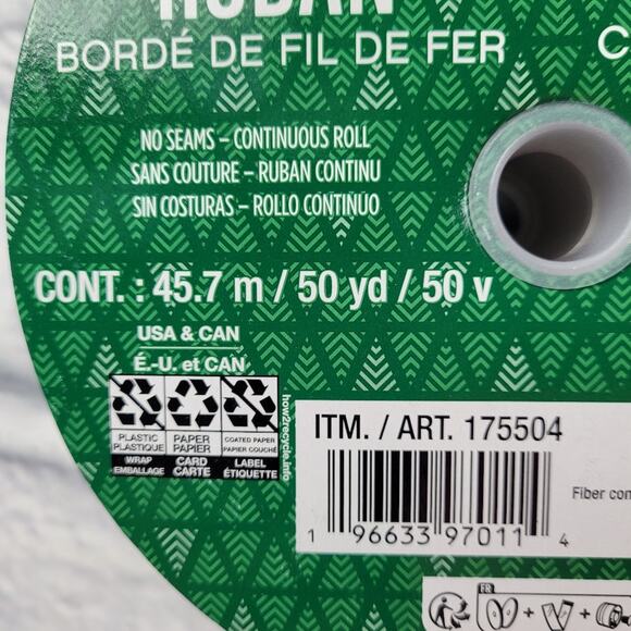 50 yards of Gnome Wire Edge Holiday Ribbon - Picture 5 of 6